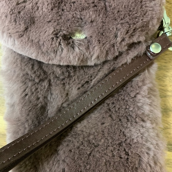 New Rudsak small fur wristlet bag - Picture 3 of 6